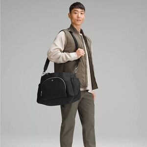 COPY - Lululemon New Parent Tote 20L in Black New with Tag